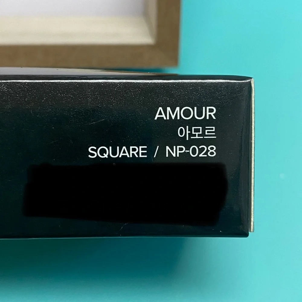 Fingersuit Press On Nails - Amour Square